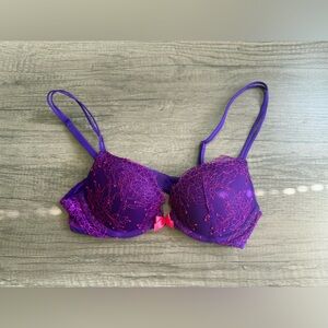 Victoria's Secret Very Sexy Push Up Bra 32A